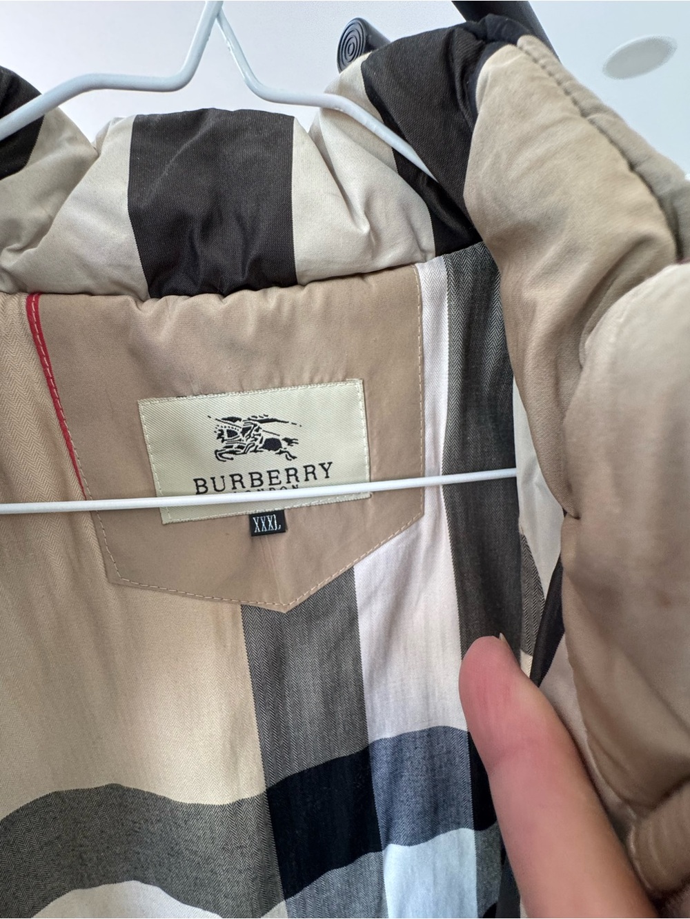 Burberry Neutral Plaid Quilted Jacket in Beige, Black and Cream - Picture 3 of 4